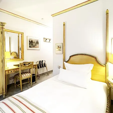 Bernstein Kastania Hotel Berlim