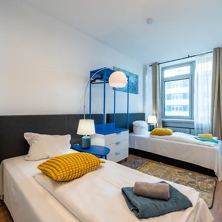 Big 7rms Loft, 1alocation Apartment Berlin