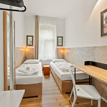 Mooeve Friedrichs Mid Apartament *