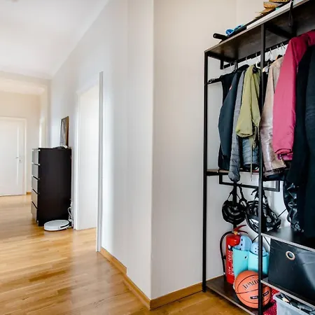 Appartement Zwei Charmante Mit Wohnbereich In Zentraler Berliner