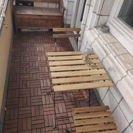 דירה Zwei Charmante Mit Wohnbereich In Zentraler Berliner ברלין