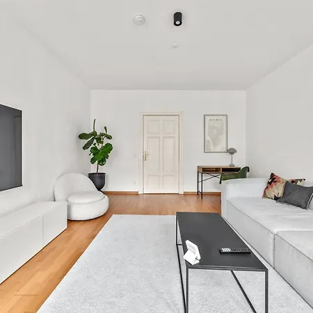 Stylish 120sqm In Berlin-mitte Berlin