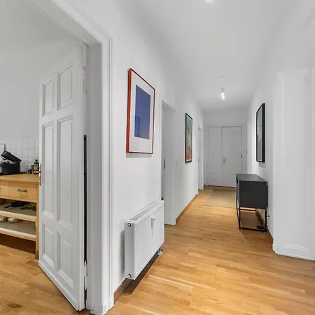 Stylish 120sqm In Berlin-mitte Lejlighed *
