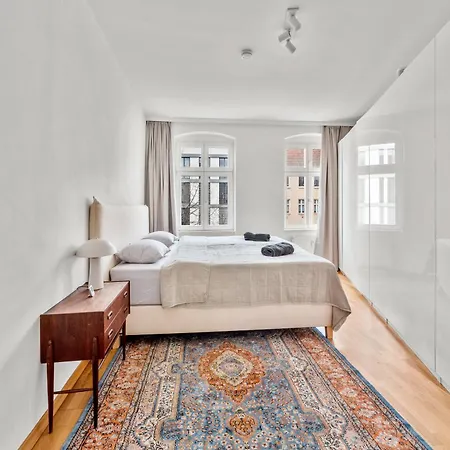 Stylish 120sqm In Berlin-mitte Lejlighed *