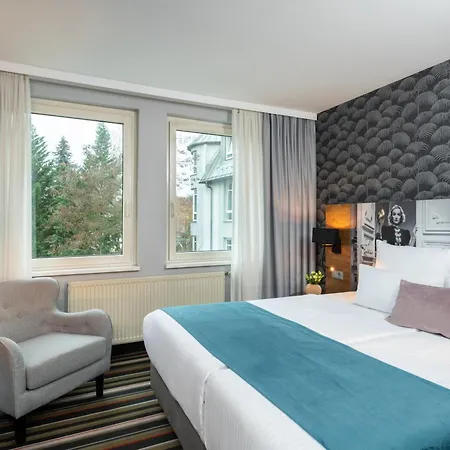 Hotel Leonardo Boutique City South 4*