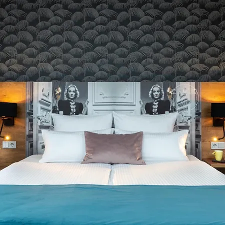 Hotel Leonardo Boutique City South