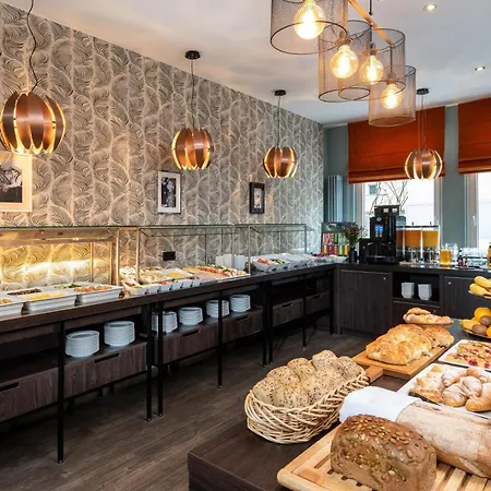 Leonardo Boutique City South Hotel 4*