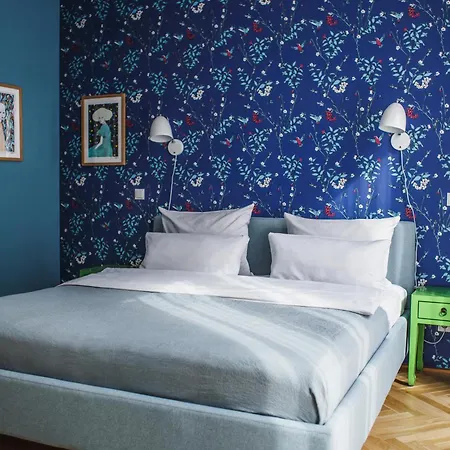 Aparthotel The Circus 3*