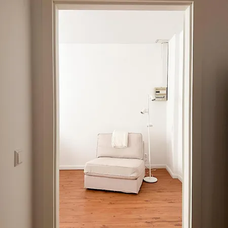Nook Design-apartments Mit Kueche, Duschbad, Neben U-bahn Station Aber Ruhig Gelegen * Berlin