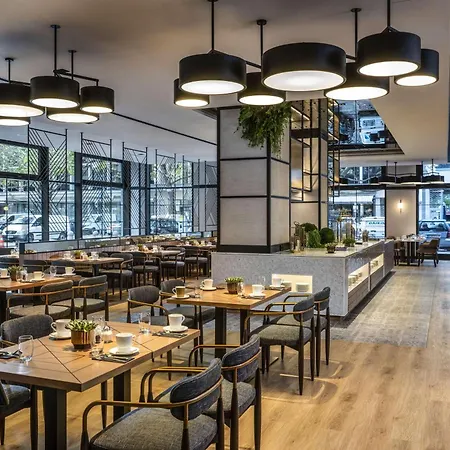 Doubletree By Hilton Ku'damm Hotel Berlín