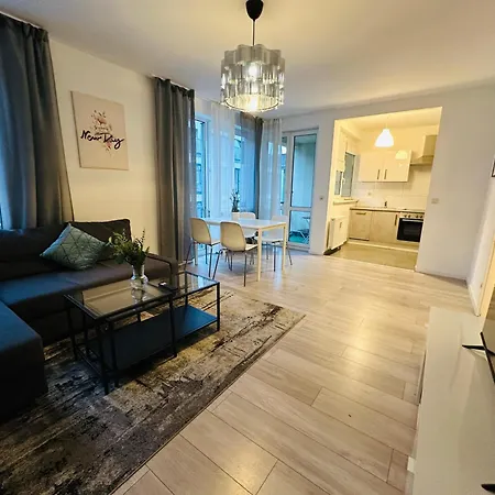 Urban Flats מלון דירות