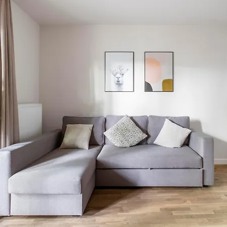 Schoenhouse Street Aparthotel
