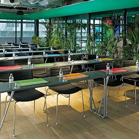 25hours Bikini 4* Berlim