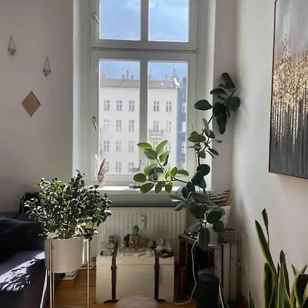 Enjoy Prenzlauer Berg At Its Best - Bright, Spacious, Ideally Located On 60M2 For 2 People