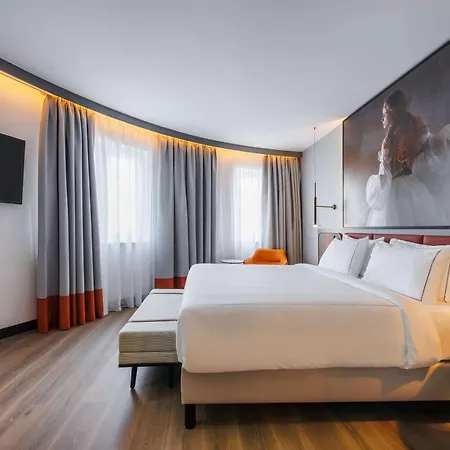 Radisson Red Kudamm Szálloda 4*