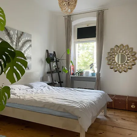Spirit & Style - Grosszuegige, Helle Altbauwohnung In Bester Prenzlauer Berg Lage