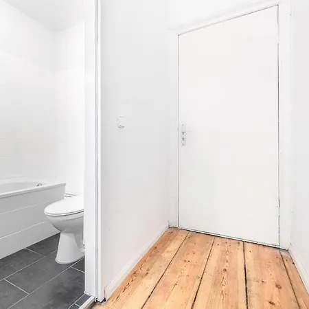 The Stralauer, 1 Bed Up To 2 People, Friedrichshain Apartment *
