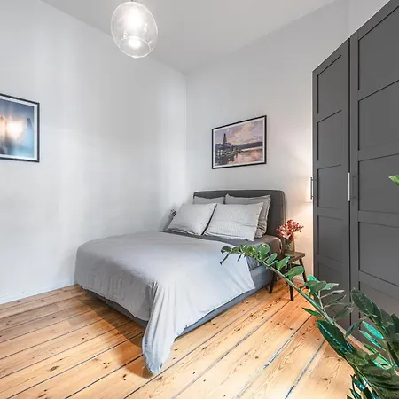The Stralauer, 1 Bed Up To 2 People, Friedrichshain * Berlin
