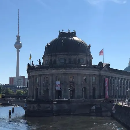 Apartamento Berliner Altbaubauwohnung In Mitte Berlín