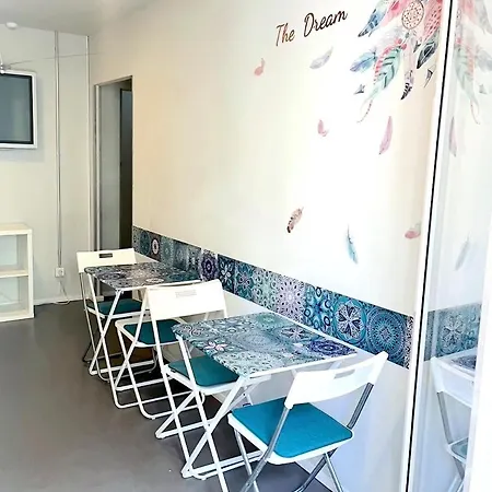 Hostel Near Brandenburg Gate - & Berlin