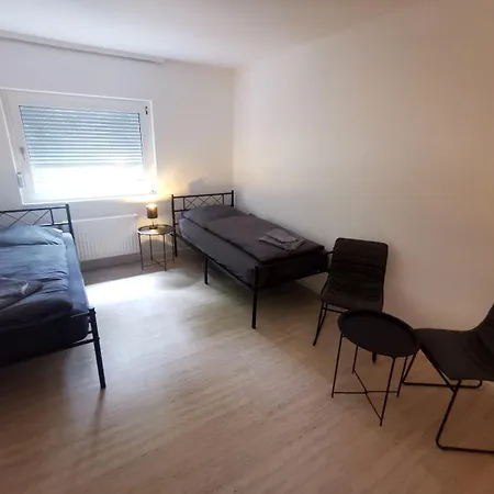 Monteur-haus Prignitz Biesdorf, Marzan, Hellersdorf * Berlin
