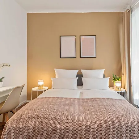 Apartment 33 I Und N Mitte *