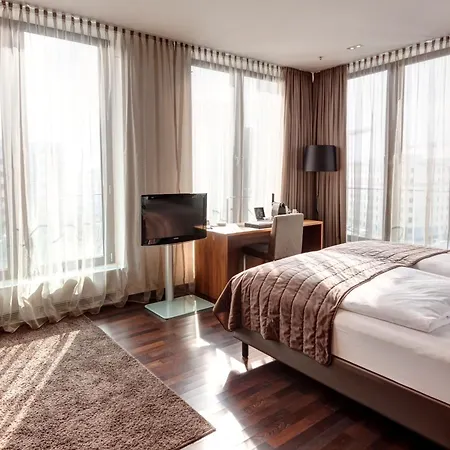 Cosmo Mitte 4*