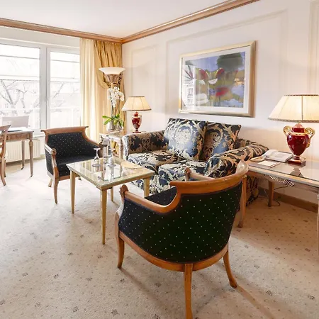 Hotel Bernstein Kastania 4*