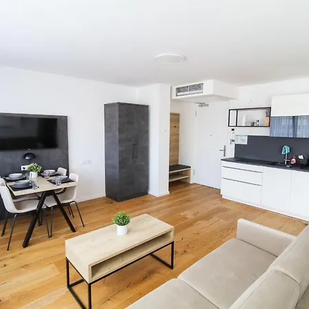 Apartament Helios *
