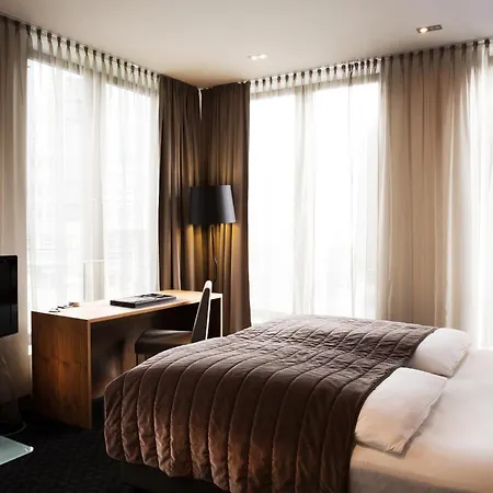 Отель Cosmo Mitte 4*