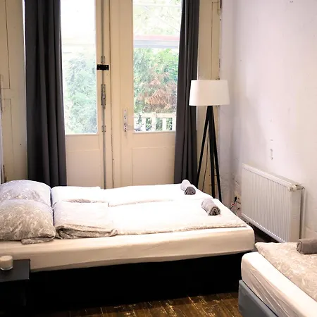 Urban Loft In Vibrant Kreuzkoelln דירה ברלין