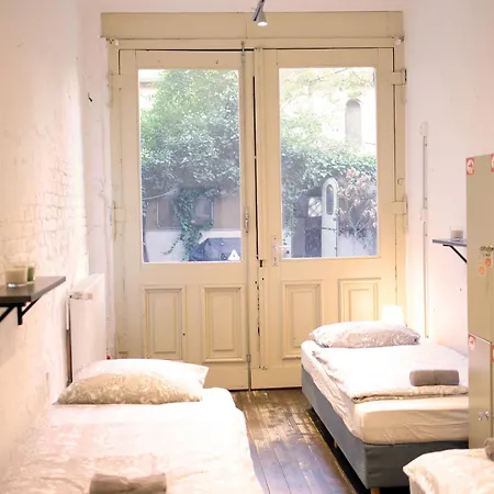 Urban Loft In Vibrant Kreuzkoelln * ברלין