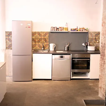 Urban Loft In Vibrant Kreuzkoelln דירה