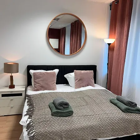 Big 7rms Loft, 1alocation Apartment *