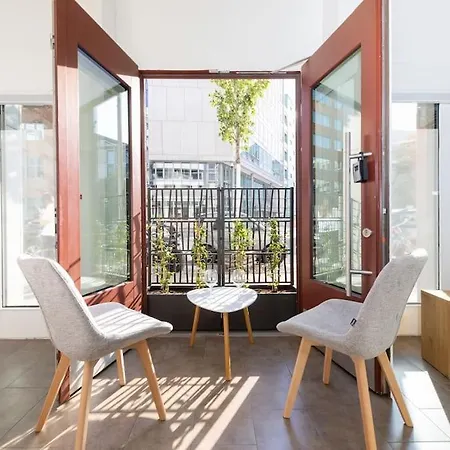 Zentrales Gallerie-loft Alexanderplatz Διαμέρισμα *
