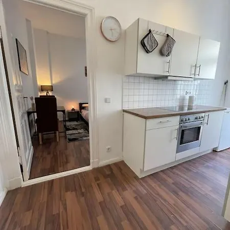 Schoenes Mitten In Apartament