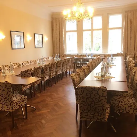 Hotel Kurfuerst Am Kurfuerstendamm