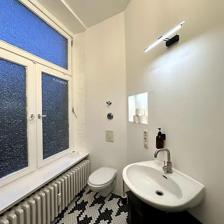 Appartement Classic Black In Vibrant Area 6
