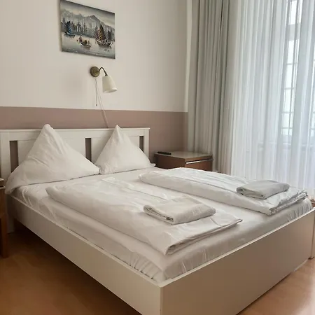 Erlanger Hof Hotel 3*