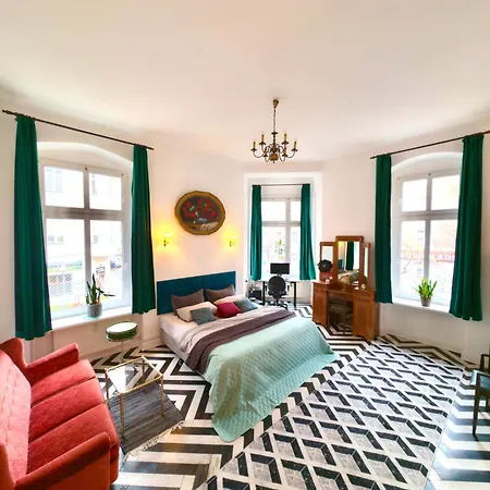 -neu- Vintage-flair In Kreuzberg Appartement