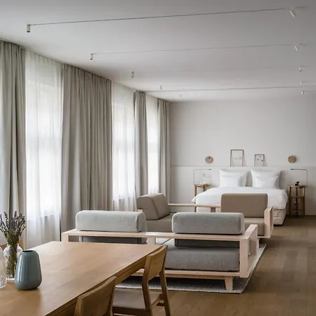 Wilmina 4*