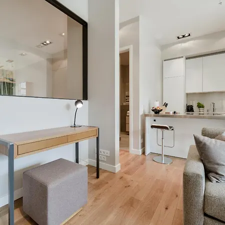 Downtown Living Appart hôtel *