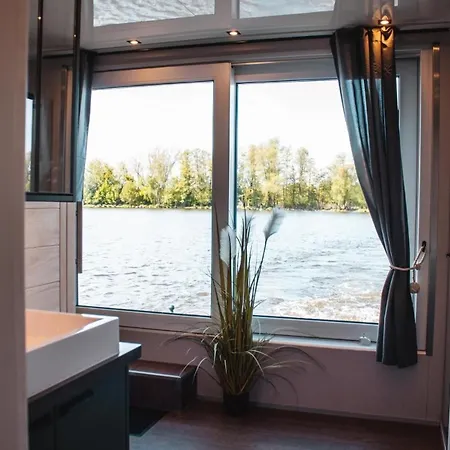 Botel Hausboot Wannsee Berlin