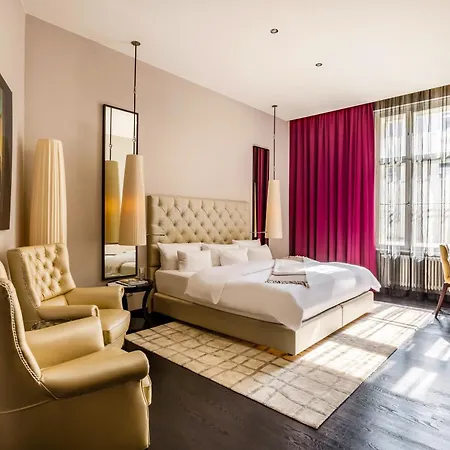 Zoo Hotel