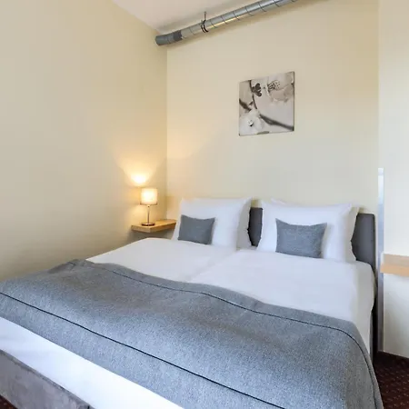 Garner - Schoeneberg By Ihg