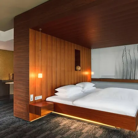 Sheraton Grand Esplanade 5* Berlim