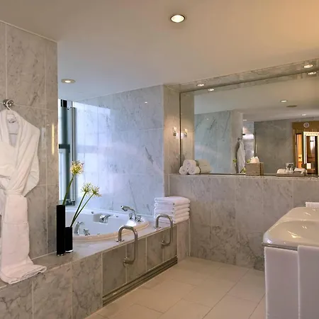 Sheraton Grand Esplanade 5* Berlim