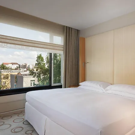 Sheraton Grand Esplanade
