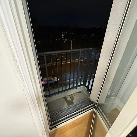 Apartment Innsbrucker Platz 1