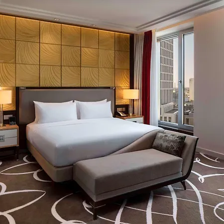 Hotel Waldorf Astoria 5*
